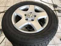 Alu kolo originál VW 7.5x17" ET55, 5x130x71.5 a Nokian WR SUV 3 235/65 R17 108H 80%