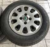 Alu kolo ŠKODA 5.5x13" ET36 4x100x57 a Barum Polaris 2 165/70 R13 79T 30%, Barum Brillantis 2 165/70 R13 50%