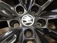 Alu kolo originál ŠKODA 8x19" ET44 5x112x57 a Continental WinterContact TS 850 P 235/40 R19 96V XL 90%