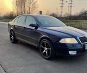ŠKODA OCTAVIA jsme obuli na Alu kolo MAM 8x18“ ET30, 5x112x66.5 a Continental ContiProContact 235/40 R18 95H XL