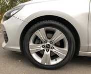 HYUNDAI I30 jsme obuli na Alu kola originál KIA 6.5x17“ ET35 5x114.3x67 a Vredestein Wintrac Xtreme S 225/45 R17 94V XL