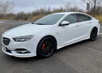 OPEL INSIGNIA jsme obuli na Alu kolo RC DESIGN 7.5x17" 5x115x70.5 ET45 a Sailun Ice Blazer Alpine EVO1 225/55 R17 101V XL + čidla tlaku TPMS