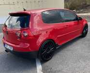 VW GOLF jsme obuli na Alu kolo KESKIN 8.5x19“ ET45, 5x112x66.5 a Gremax Capturar CF19 235/35 R19 91W 