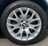 BMW X5 jsme obuli na Alu kolo originál BMW 9x19" ET48, 5x120x74 a Bridgestone Blizzak LM-25 4x4 255/50 R19 107V RFT *
