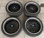 Alu kolo DOTZ 5x120x72.5 Přední 8.5x19" ET35 a Austone Athena SP701 245/35 R19 93W 90%, Zadní 9.5x19" ET40 a Triangle TH201 Sportex 275/30 R19 96Y 80%