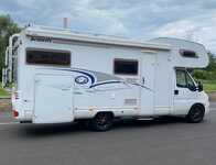 FIAT DUCATO jsme obuli na Alu kolo BORBET 6x16" 5x130x78.1 ET68 a Lassa Transway 2 215/75 R16 116R