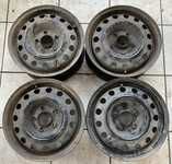 Plechový disk KFZ 8077 5,5Jx15 5x114,3x67 ET47