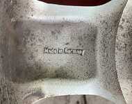 Alu kolo DEZENT 6.5x15" ET38, 5x100x57 a Firestone Roadhawk 195/65 R15 91H 70%