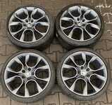 Alu kolo originál ŠKODA 7.5x19“ ET51, 5x112x57 a Sava Intensa UHP 2 225/35 R19 88Y 90%