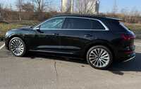 AUDI E-TRON jsme obuli na Alu kolo originál AUDI 9.5x21" ET36 5x112x66.5 a Bridgestone Alenza 001 265/45 R21 108H XL