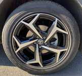 MG ZS jsme obuli na  Alu kolo HRS 7x17" ET41 5x100x56 a Maxxis Bravo HP 215/55 R17 94V + čidla tlaku TPMS