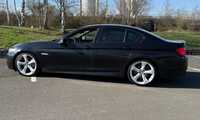 BMW 5 jsme obuli na Alu kolo originál BMW 5x120x72.5 PŘEDNÍ 8.5x20“ ET38 a Kumho Ecsta Sport PS72 245/35 R20 95Y XL, ZADNÍ 10x20“ ET51 a Kumho Ecsta Sport PS72 275/30 R20 97Y XL