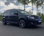 VW TOURAN jsme obuli na Alu kolo ARCEO 7,5x17“ ET40, 5x112x57 a Lassa Driveways Sport + 225/45 R17 94Y XL