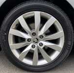 ŠKODA OCTAVIA jsme obuli na Alu kolo originál ŠKODA 6x17“ ET48, 5x112x57 a Lassa Driveways 205/50 R17 93W XL