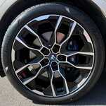 BMW X7 jsme obuli na Alu kolo HRS Přední 5x112x66.5 9.5x22" ET32 a Pirelli P Zero PZ4 Sports Car 275/40 R22 107Y XL RFT, Zadní 5x112x66.5 10.5x22" ET43 a Pirelli P Zero PZ4 Sports Car 315/35 R22 111Y XL RFT + čidla tlaku TPMS