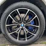 BMW X5 jsme obuli na Alu kolo HRS Přední 5x112x66.5 9x20" ET35 a Pirelli Scorpion Winter 275/45 R20 110V XL RFT, Zadní 5x112x66.5 10.5x20" ET40 a Pirelli Scorpion Winter 305/40 R20 112V XL RFT + čidla tlaku TPMS