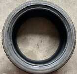 Bridgestone Blizzak LM005 235/40 R19 96V XL