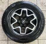 Alu kolo originál FORD 7.5x18 6x139,7x93.1 ET55 a Bridgestone Dueler A/T 255/70 R18 113T 70%