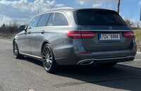 MERCEDES E-Class jsme obuli na Alu kolo CARMANI 5x112x66.5 PŘEDNÍ 8x19" ET43 a Yokohama V107 Advan Sport 245/40 R19 98Y XL, ZADNÍ 9x19" ET53 a Yokohama V107 Advan Sport 275/35 R19 100Y XL + čidla tlaku TPMS