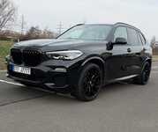 BMW X5 jsme obuli na Alu kolo HRS Přední 5x112x66.5 9.5x22" ET37 a Sailun ZSR2 Atrezzo 275/35 R22 104Y XL, Zadní 5x112x66.5 10.5x22" ET43 a Sailun ZSR2 Atrezzo 315/30 R22 107Y XL + čidla tlaku TPMS