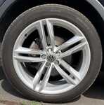 VW TIGUAN jsme obuli na Alu kolo originál AUDI 9x20" ET37, 5x112x57 a Michelin Latitude Sport 3 255/45 R20 105V XL